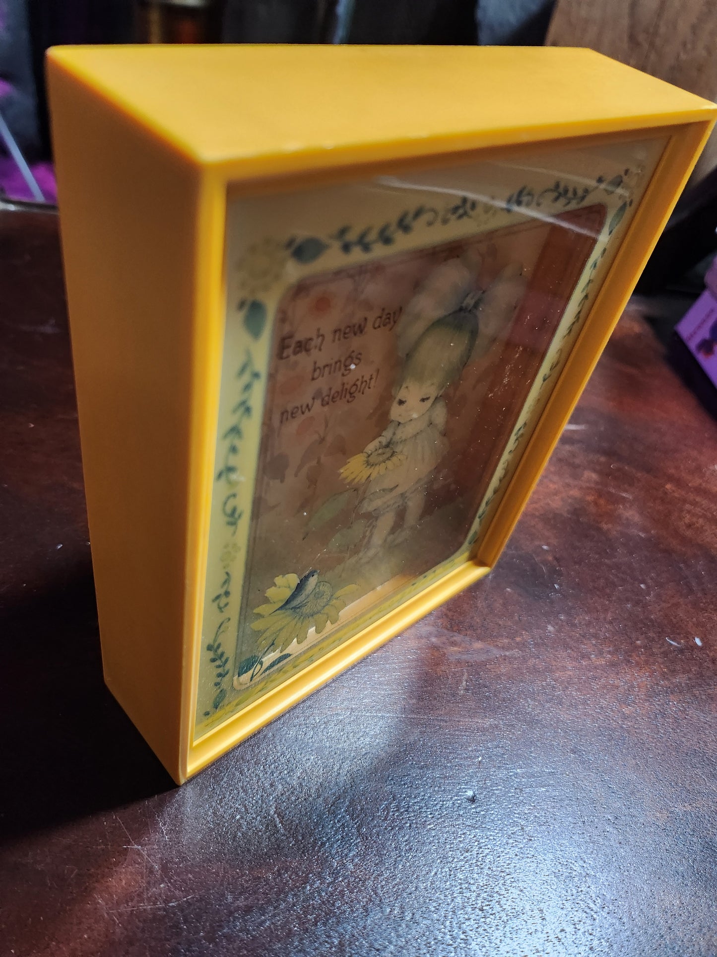Hallmark Scene-Setter Vintage Wall Shadow Box Yellow Girl and Garden