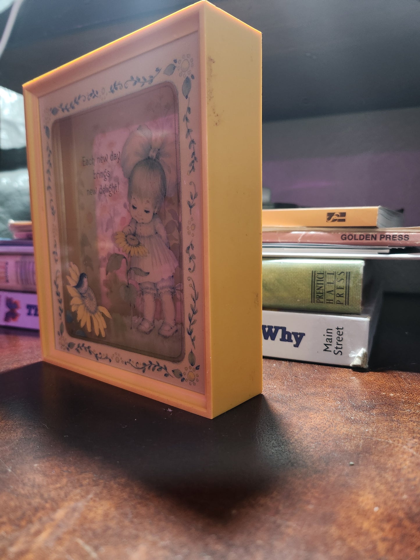 Hallmark Scene-Setter Vintage Wall Shadow Box Yellow Girl and Garden