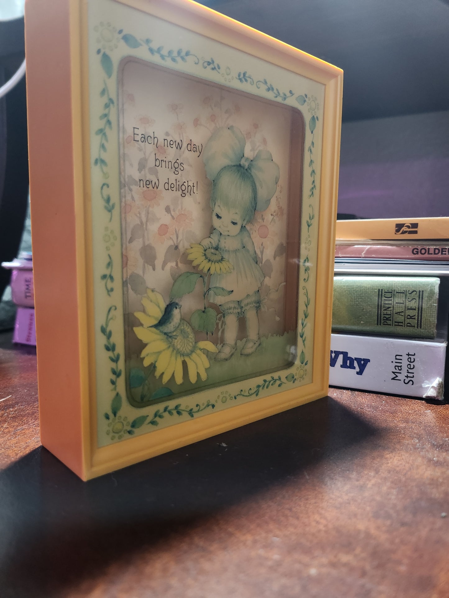 Hallmark Scene-Setter Vintage Wall Shadow Box Yellow Girl and Garden